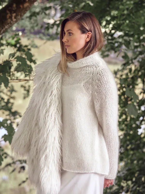 Adore: 21 Designs by Kim Hargreaves