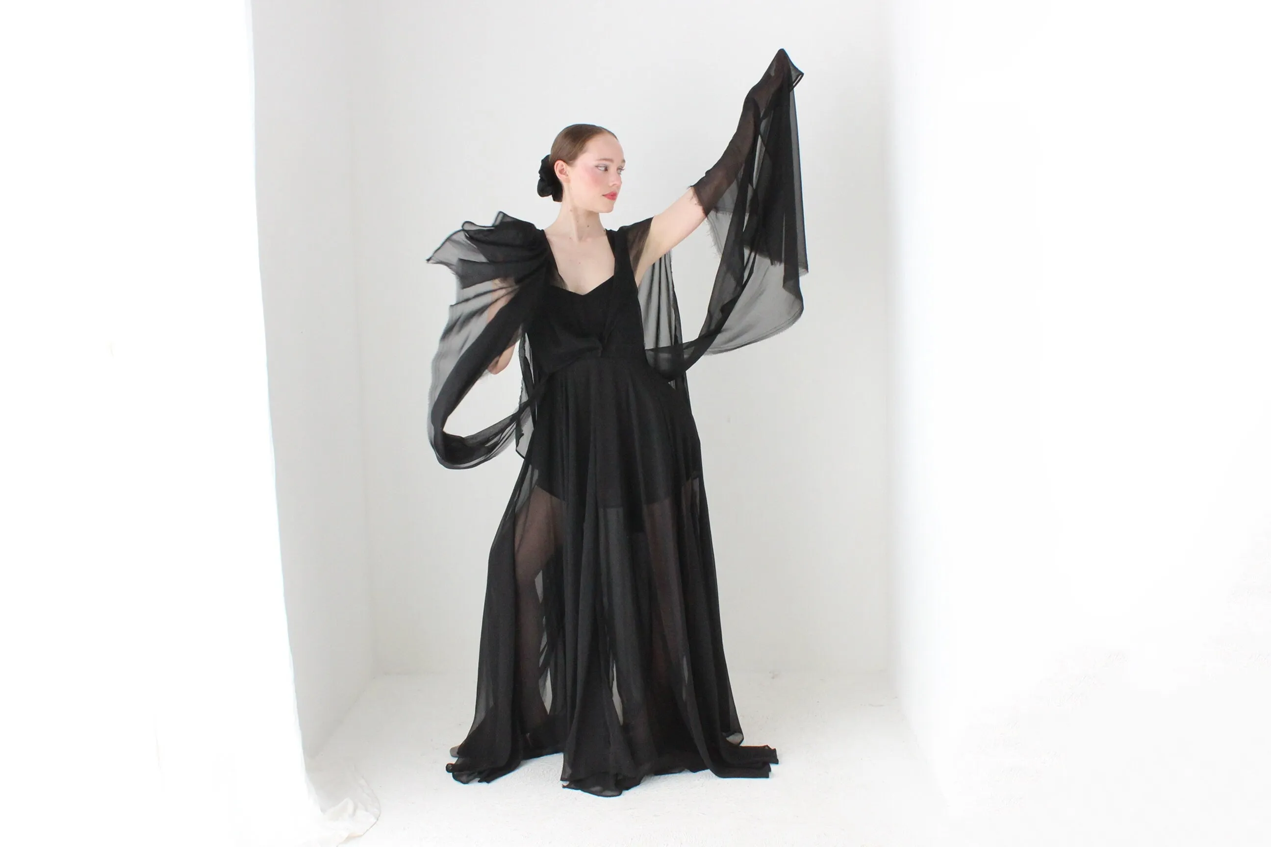 BALLETCORE Y2K Designer 'Religion' Dramatic Layered Crepe Chiffon Formal Gown
