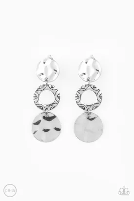 PAPARAZZI Torrid Trinket - Silver