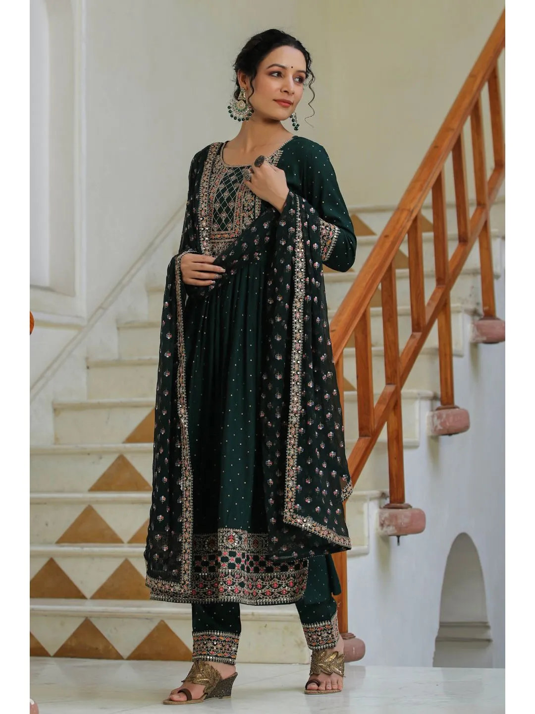 Raatrani Green Embroidered Naira Suit Set