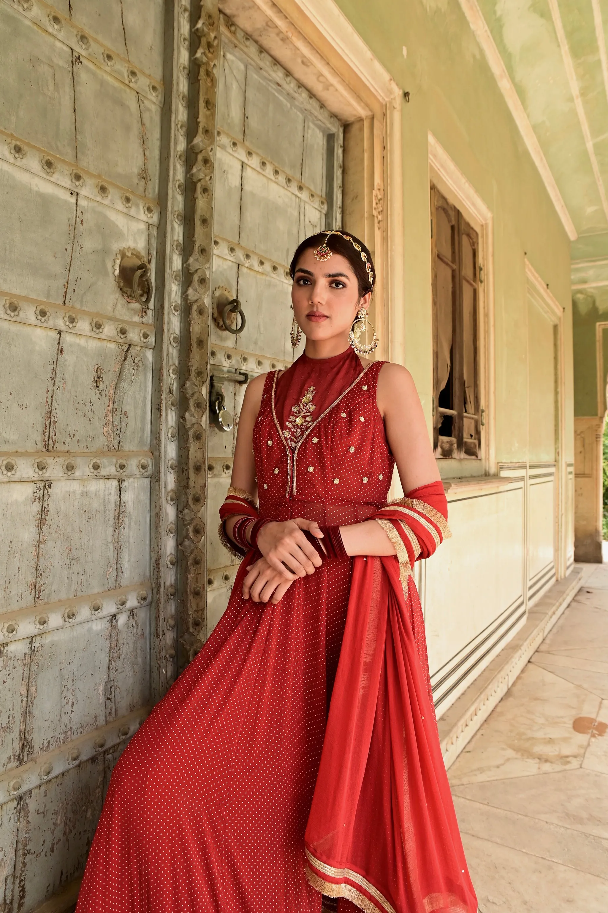 Sindhuri Zari With Sequin & Cutdana Work Kurta Set