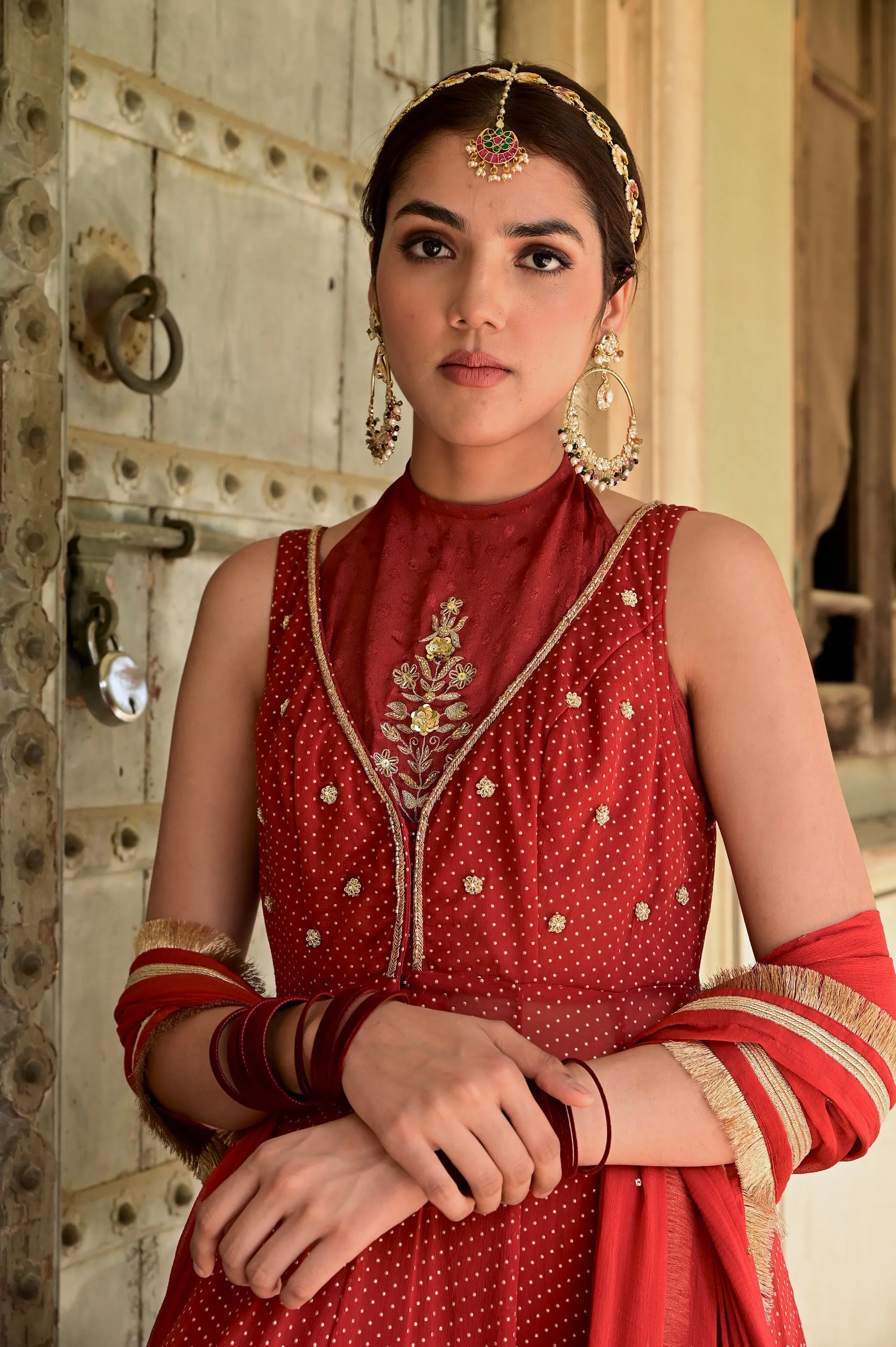 Sindhuri Zari With Sequin & Cutdana Work Kurta Set
