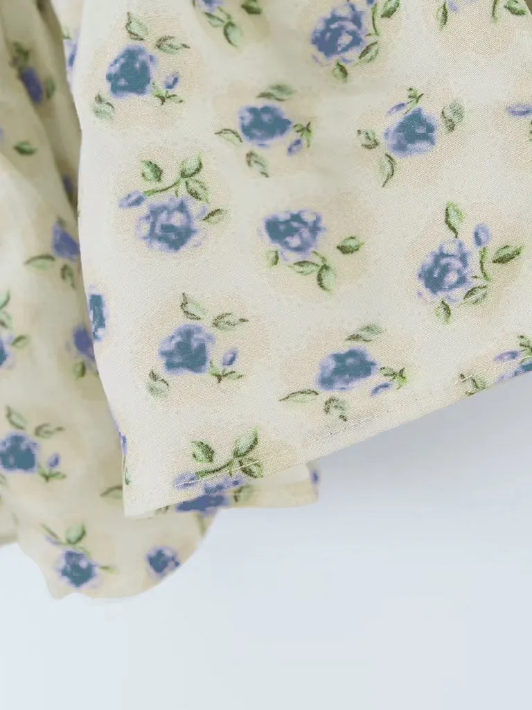 Updated Ditsy Floral 2-Piece  Ruffled Crop Top & Hip-wrapping Skirt